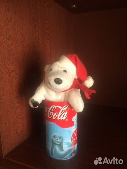 Медведь плюшевый в банке Coca-Cola