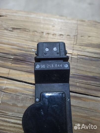 Датчик распредвала Chevrolet Lacetti Daewoo F16D3