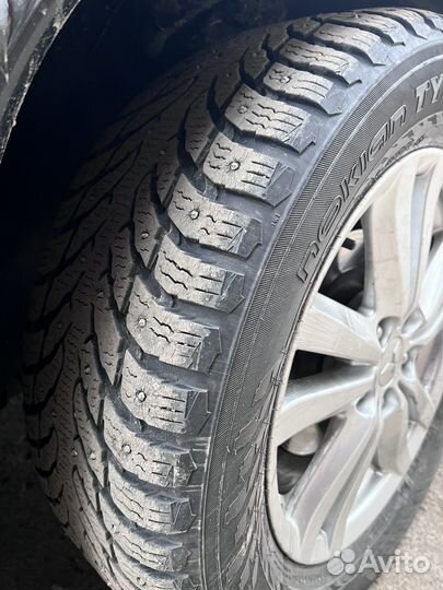 Nokian Tyres Hakkapeliitta 9 SUV 235/60 R17