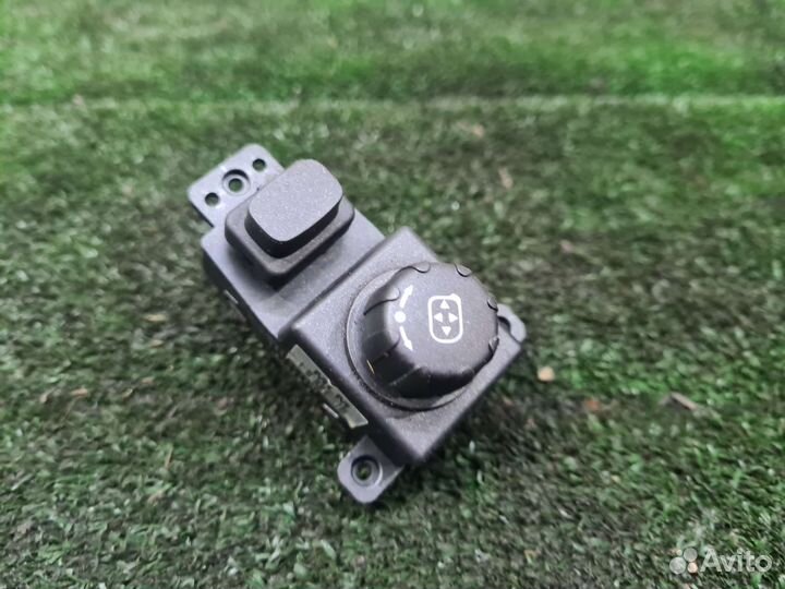 Блок управления зеркалами Ssangyong Actyon C200