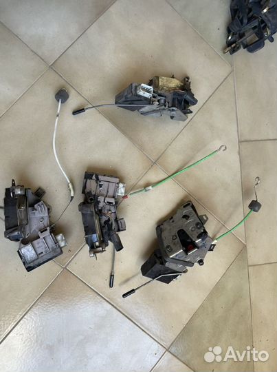 Замок двери бмв Е39 5 серии