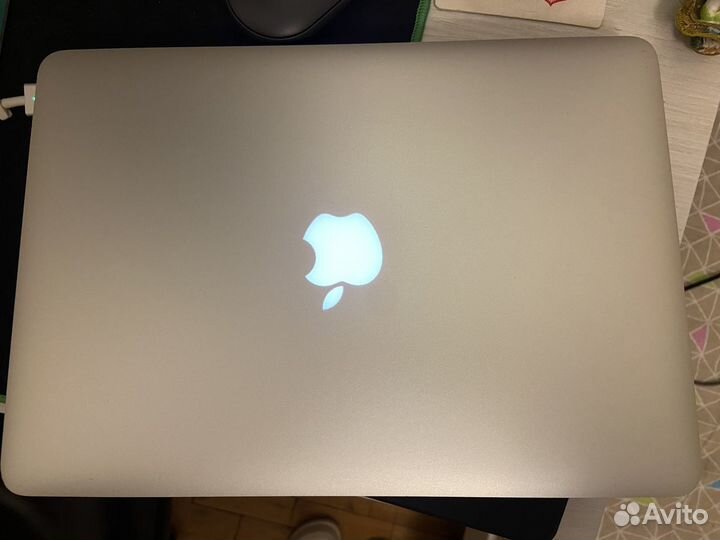 MacBook Pro (Retina, 13-inch, Early 2015) - 16/256