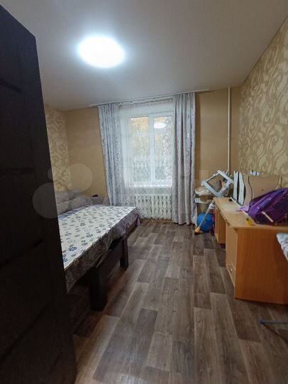 3-к. квартира, 61 м², 1/3 эт.