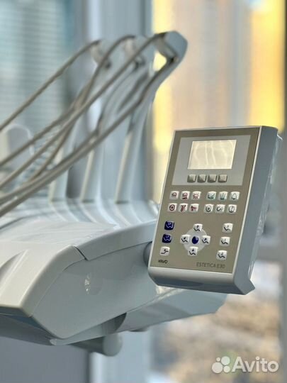 Стоматологическая клиника всего в 1 минуте ходьбы