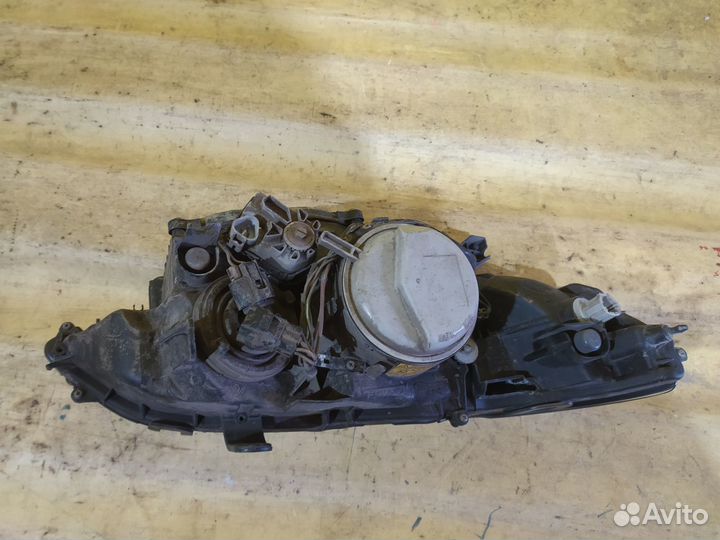 Фара левая Subaru Legacy Outback B13 2006-2009