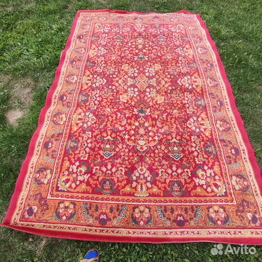 Ковер шерстяной