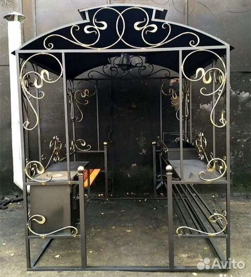 Беседка с мангалом