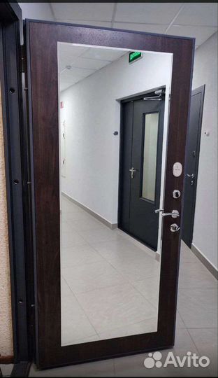 Зеркало на входную дверь