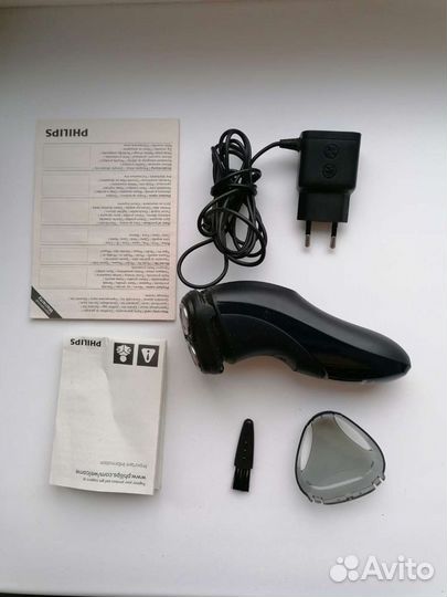 Philips S1100/04 Бритва б/у
