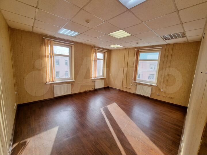 Офис 20 м² Коммуналка вкл, разные площади