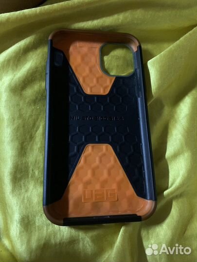 Чехол на iPhone 11 