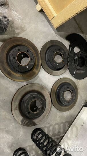 Тормозные диски на Toyota Land Cruiser 300 TLC 300