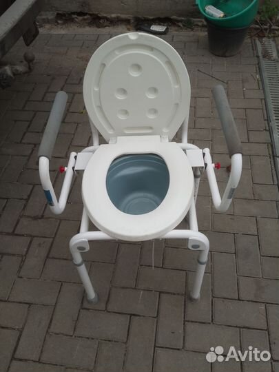 Стул реабилитационный после замены суставов