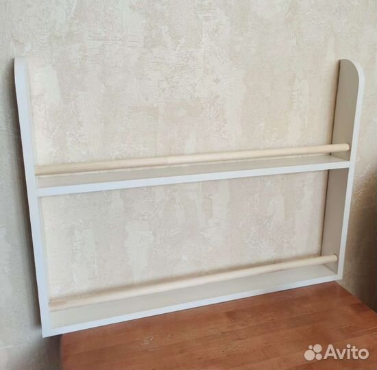 Полка для книг Монтессори