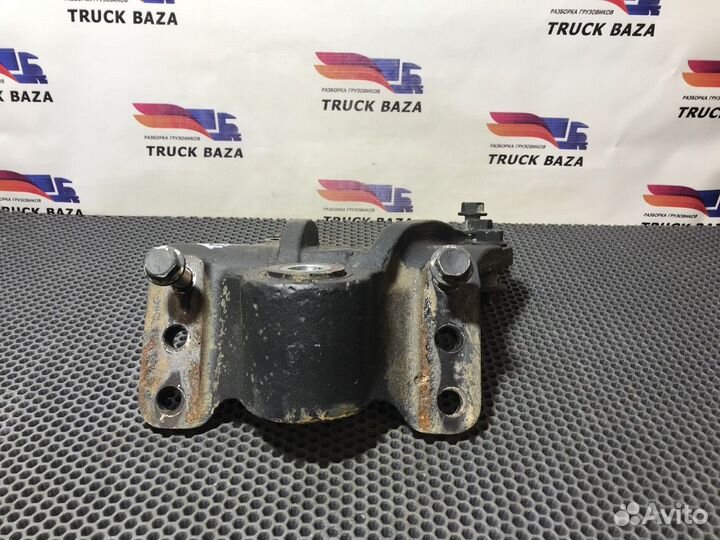 Кронштейн передней рессоры правый камаз 54901