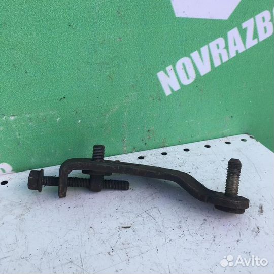 Натяжитель ремня Опель Вектра А