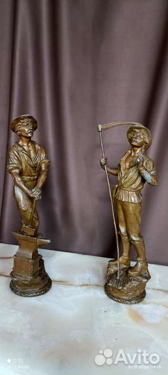 Шпиатор статуэтки конец 19 века