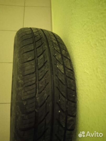 Accelera 651 2.25/4.5 R13
