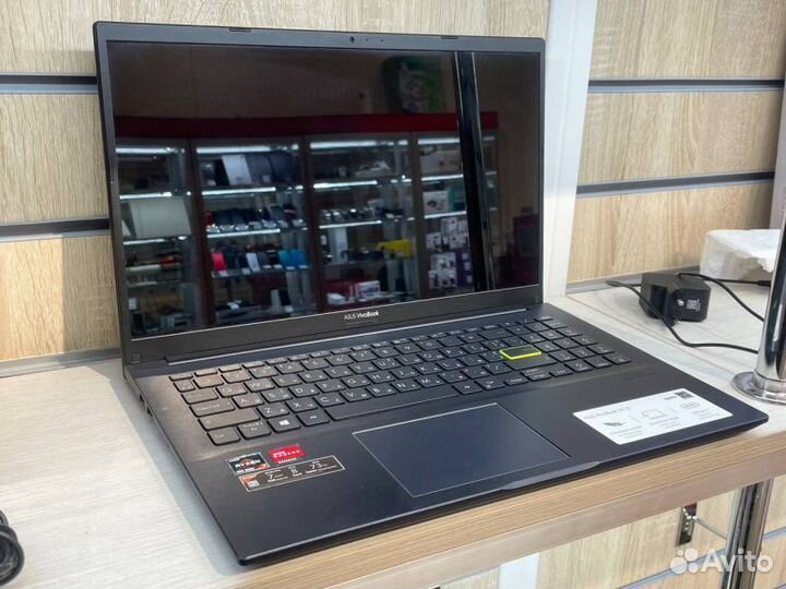 Ноутбук asus m513u