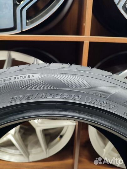 Yokohama Advan Sport V105S 245/45 R19 и 275/40 R19 105Y