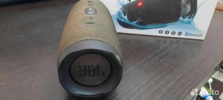 Колонка jbl charge 3