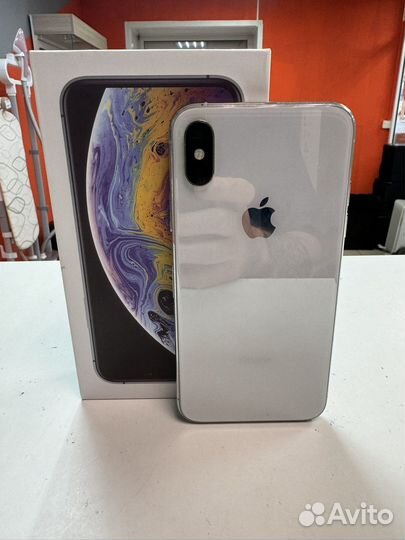 iPhone Xs, 64 ГБ