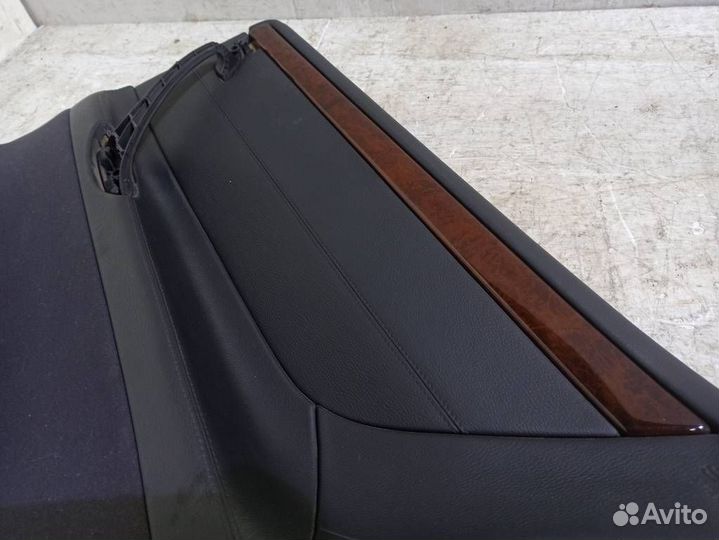 Обшивка заднего правого крыла