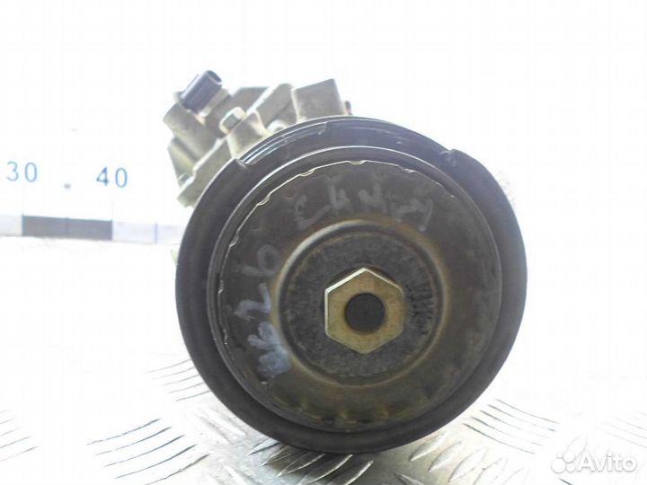 Компрессор системы кондиционирования Toyota Camry