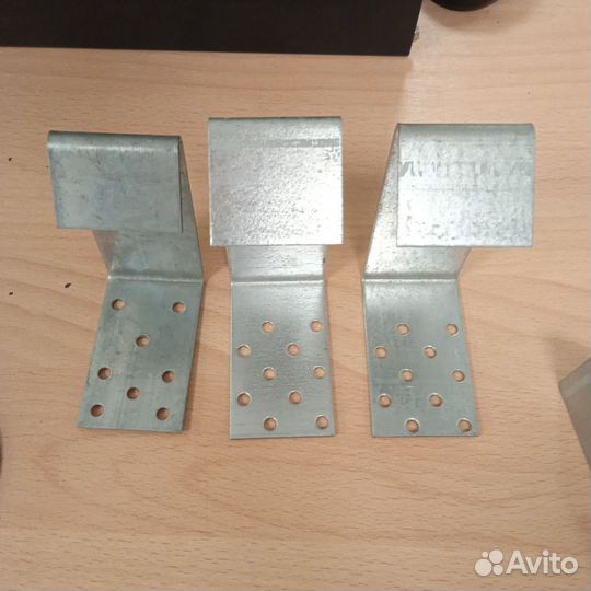 Уголок металлический