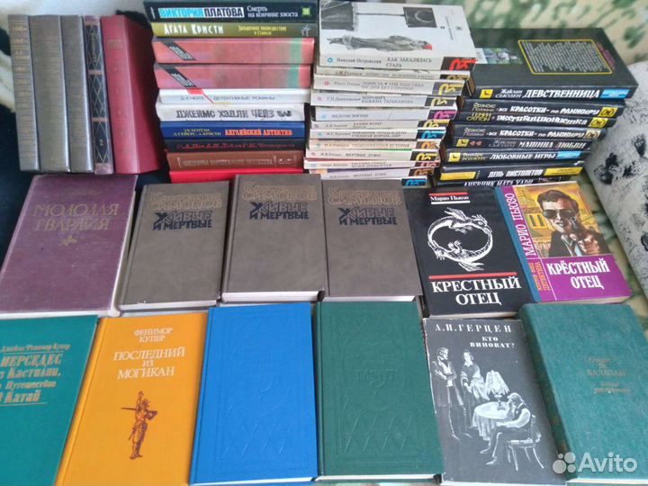 Книги разных жанров и авторов и собр сочинений