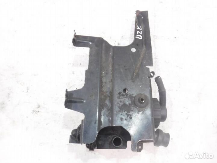 Бачок гидроусилителя Mercedes W220 S