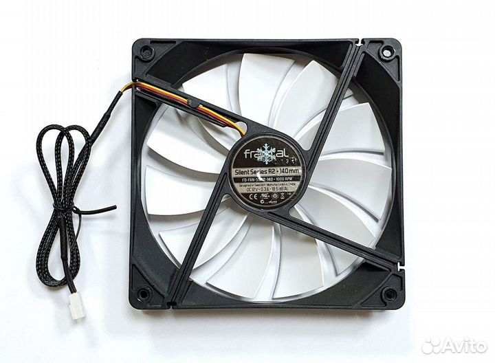 Вентилятор корпусный Fractal design 140мм, новый