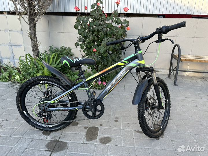 Велосипед горный подростковый 20'' pulse MD 1000