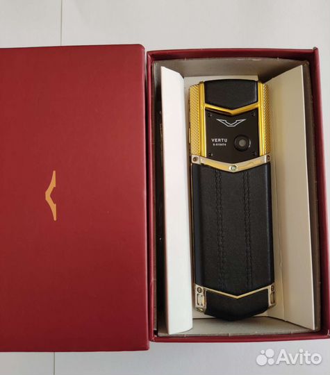 Телефон Vertu
