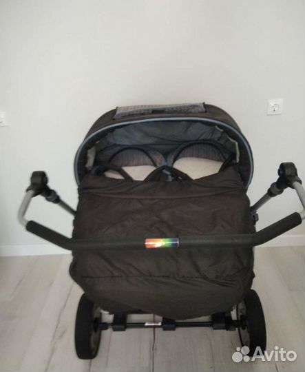 Коляска для двойни или погодок
