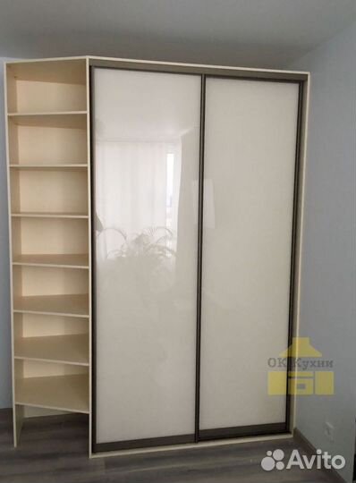 Шкаф купе с зеркалом