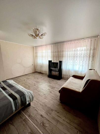 1-к. квартира, 42 м², 2/5 эт.