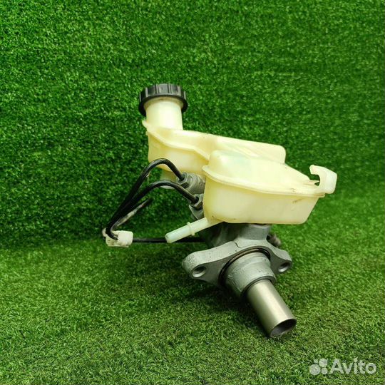 Главный тормозной цилиндр Ford Fusion рест. 2008