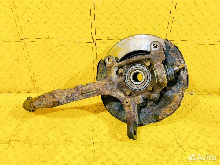 Кулак перед.лев. Honda Accord 4 CB/Ascot Innova