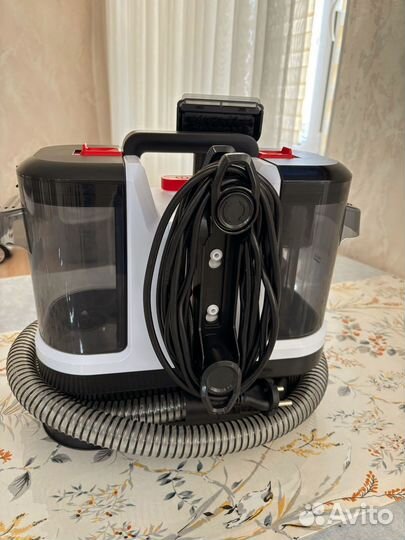 Моюший пылесос