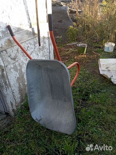 Садовая тележка тачка