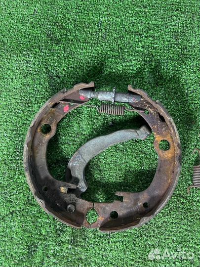 Механизм ручника задний Toyota Celica ZZT231