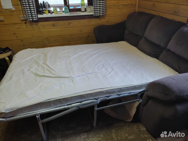 Диван прямой раскладной бу