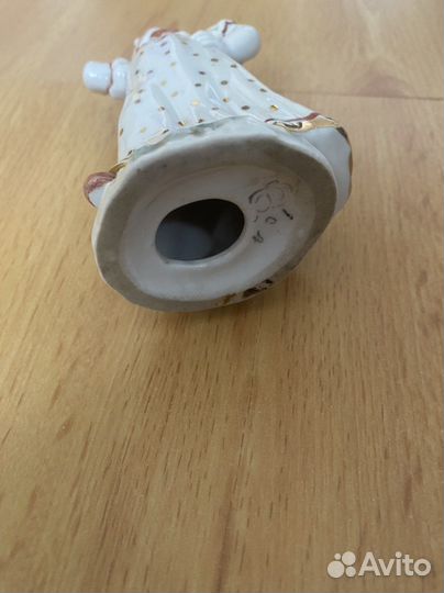 Юная плясунья фарфоровая статуэтка лфз