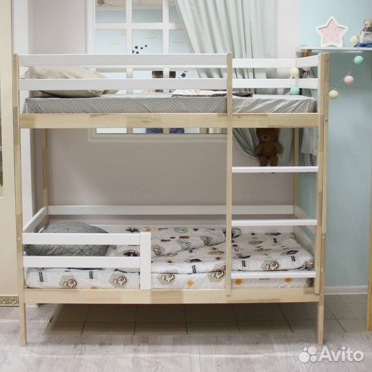 Детская двухъярусная кровать