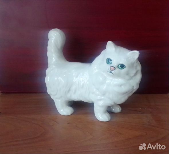 Фарфоровый кот.Англия
