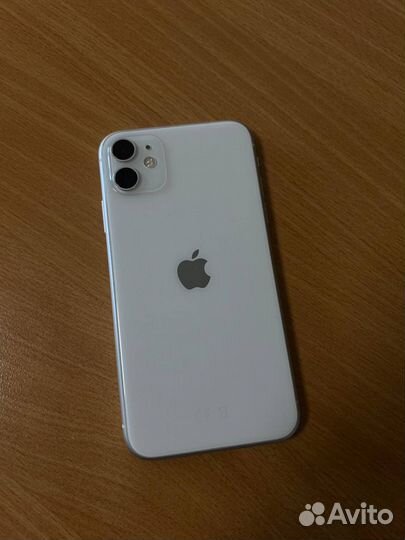 iPhone 11, 64 ГБ