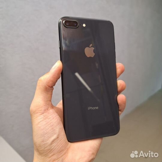 iPhone 8 Plus, 64 ГБ