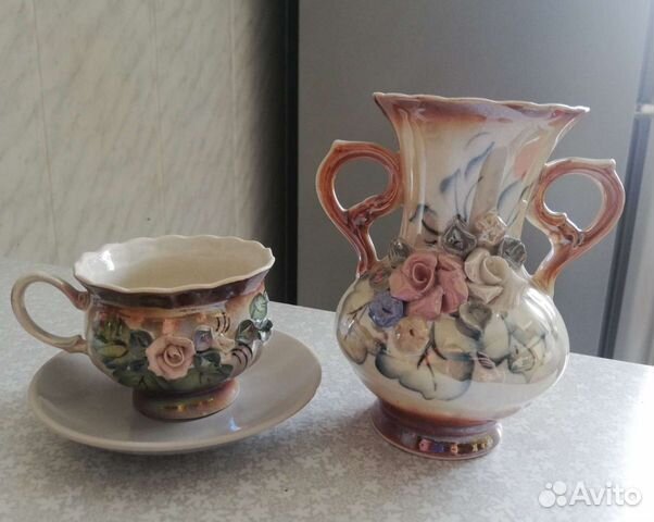 Чашка с блюдцем и вазочка