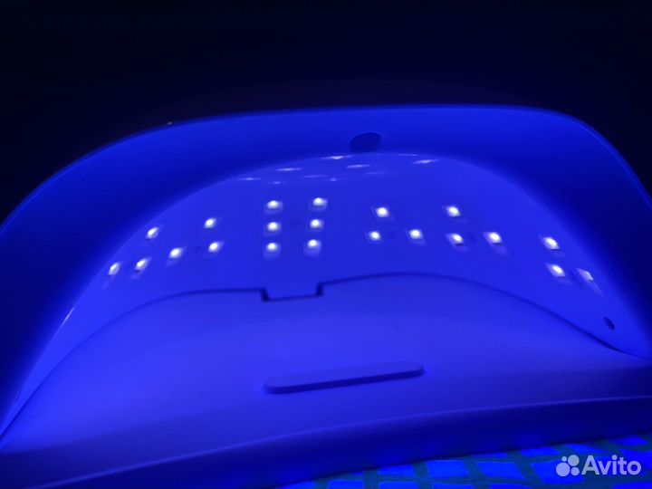 Лампа для ногтей